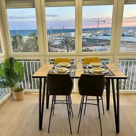 Cozy With Port View Apartamento *